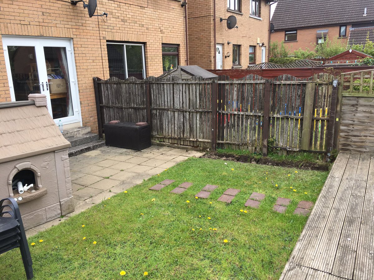 absolute_build's tweet image. Last weeks fencing and decking refurb , #joinery #summer