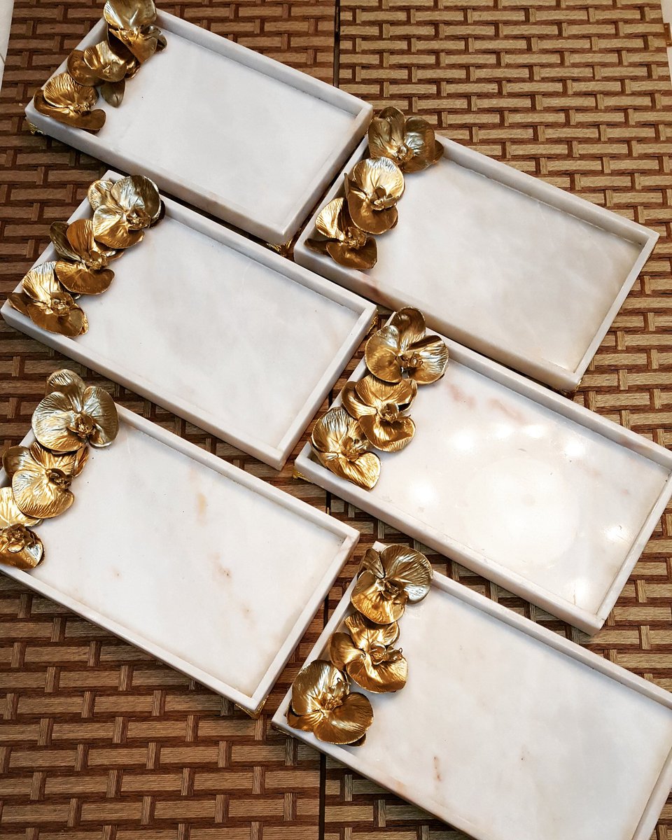 #غرد_بصوره_من_تصويرك_الان
صواني رخامية أجار وبيع.
وهدية العيد بيع فقط ب١٠٠ او ٨٠ ريال