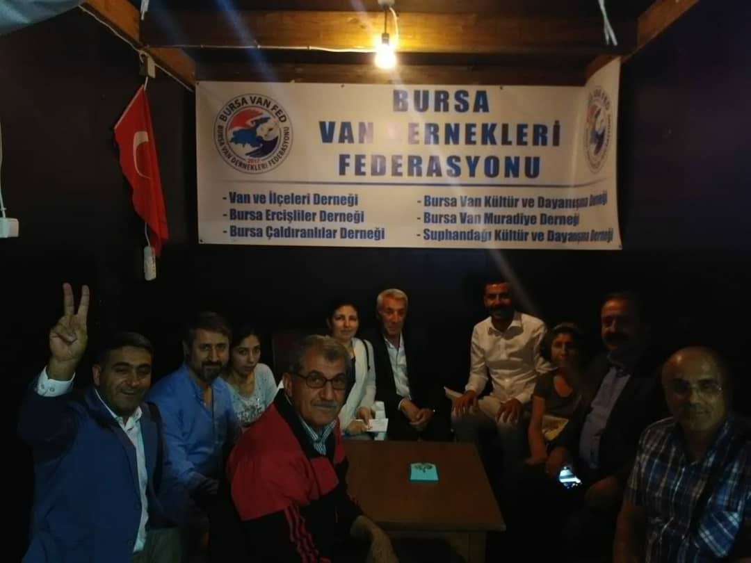 hdp_bursa's tweet photo. '
Nilüfer Belediyesi Ramazan Şenlikleri Mardinliler Derneği Gecesine 1.Bölge Milletvekili Adaylarımız Adnan Şahin, Ahmet Okumuş, İl-ilçe yöneticilerimizin katılımıyla gerçekleştirdik. #SenleDeğişir #TuDikari @shnadnan
@avenginyalcin https://t.co/jfyD6evhyy