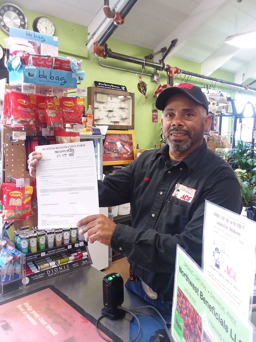 MarinAceHw's tweet image. Interested in shopping local for your business?  Just come see Alberto, he has the form all ready to fill out. (He will even fill it in for you if you want! (He doesn't know that we said that)). #helpfulhardware #B2B Thesupplyplace #easeypeasey