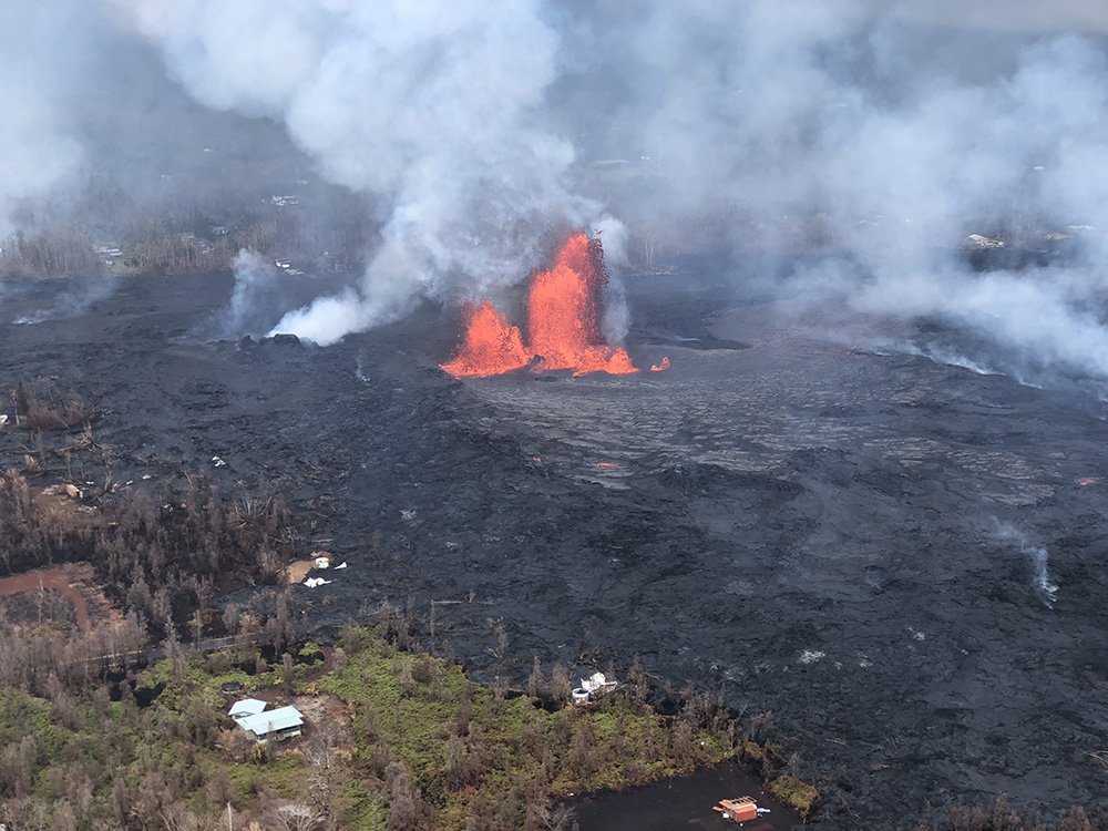 USGS uses a drone to save a resident from Kilauea's lava: ed.gr/t0bh @eruptionsblog