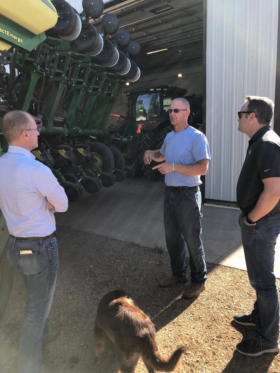 Leap_Comm's tweet photo. Today we had the great pleasure of hosting FCC Commissioner @brendancarrfcc on his #CarrTrip Great Planes Tour. We visited a farm and one of our networks sites to show him how Leap Communications is bringing high quality broadband to rural South Dakota. https://t.co/u1nMvagNDW