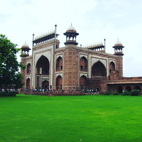 AppPutnik's tweet photo. PC: @bhanuprakash1211
Location: Agra, Utter Pradesh
#tajmahal #wonderlust #wondersoftheworld #increadibleindia #india #agra #friday #fridaymood #plantravel #traveler #travelwisdom #photography #uttarpradesh #iamgood #passionneverfails #putnik_insta #picoftheday #travel https://t.co/x0ldQZwiml