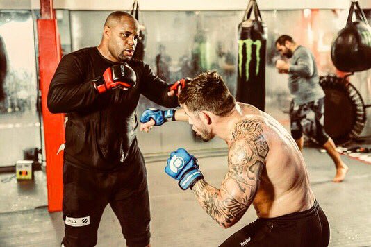 KyleCrutchmer's tweet photo. JUNE 9th is 9 days away!!! The debut of a new chapter!!! #timetodothis https://t.co/w9adc5w9XY