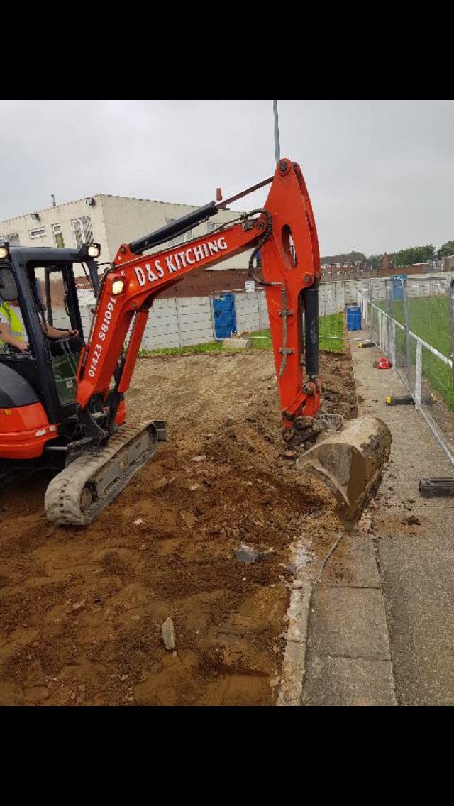 HemsworthMWFC's tweet photo. It's so very exciting to see our new extension being built. We are developing a school for disenfranchised and disadvantaged children and a youth facility to be used by the whole community. Would you like to get involved? #Yorkshire #Business #CSR @NCEL @TheBootifulGame https://t.co/AuSrp9qpwq