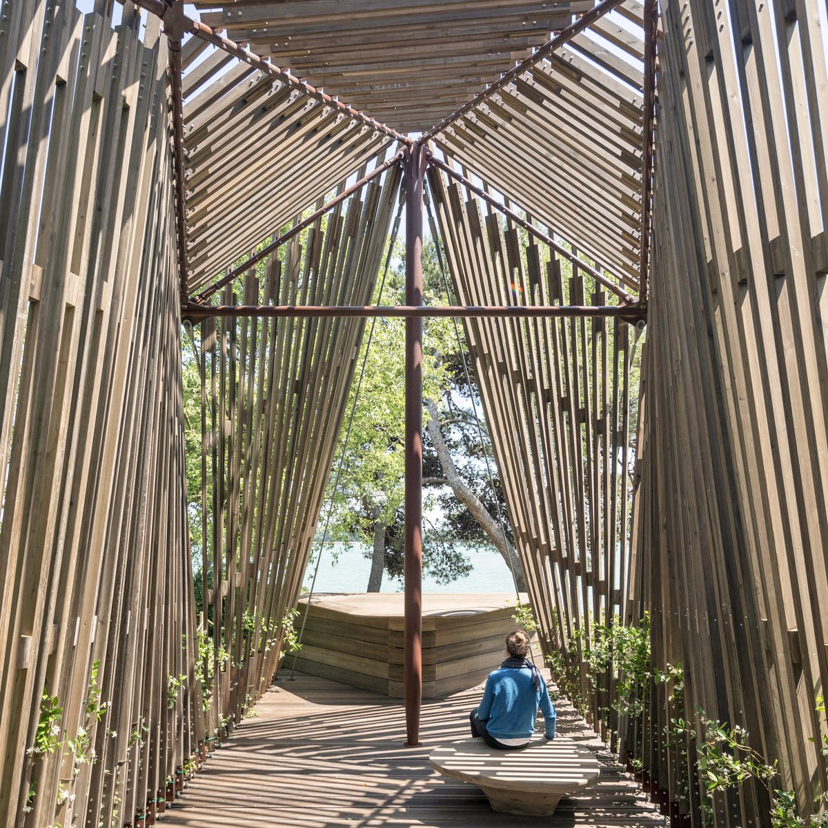 AJCDESIGN's tweet image. Vatican City presents woodland chapels built by architects. Which one is your favorite? 
dezeen.com/2018/05/30/vat…
