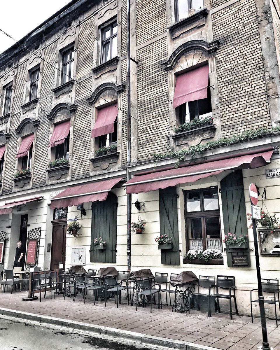 365daysofT's tweet image. Old but beautiful. There’s so much too see in Poland and Krakow is one of my favourite cities. But then again I haven’t been everywhere....yet.  
#krakow #visitkrakow #cracow #poland #visitpoland #visitcracow #travel #podróże #kochampodroze #travellers #kochamtomiejsce #trip