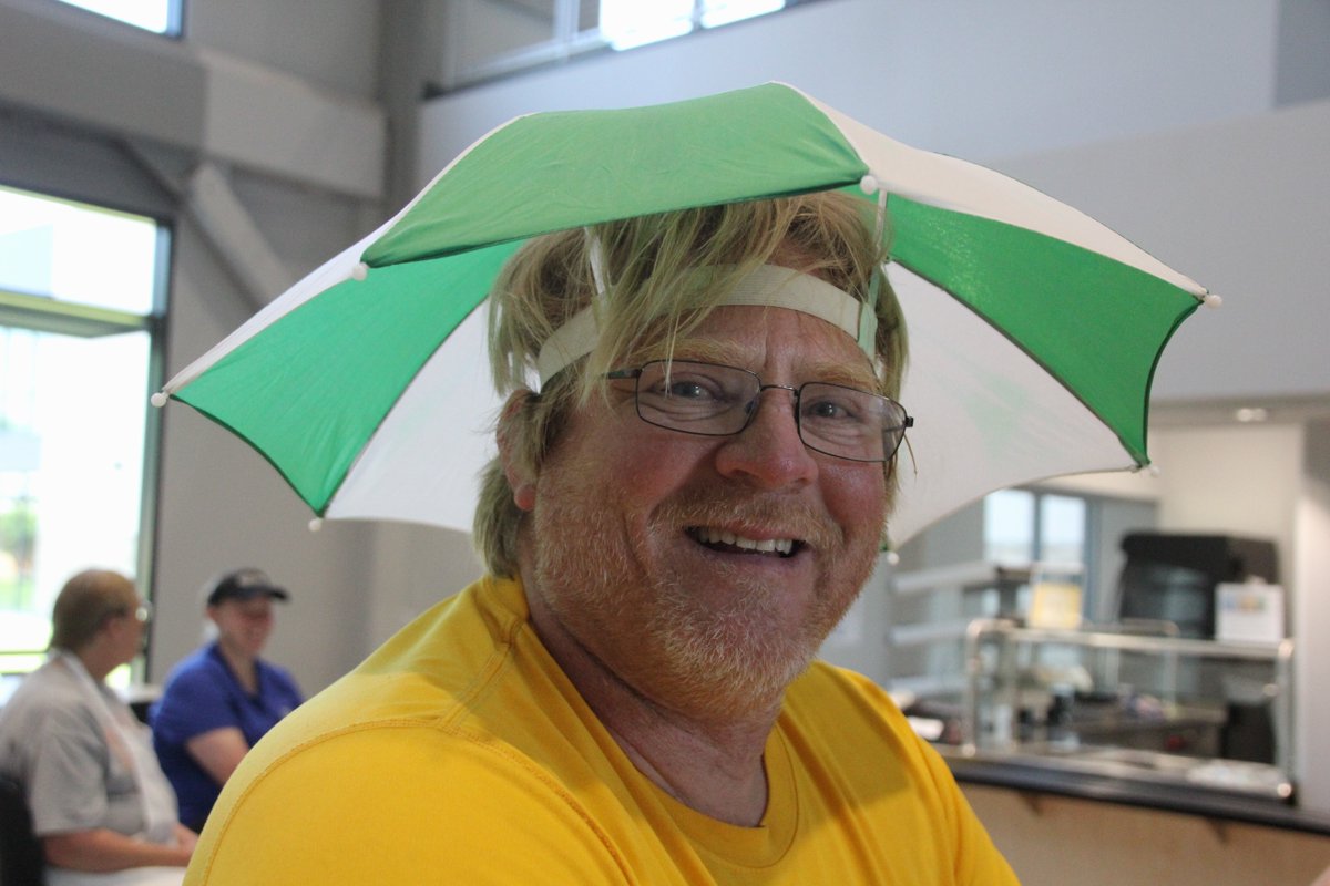 justindevore's tweet photo. Shoutout to @RustyRogotzke. Middle School parents know him as the friendly PE teacher who stands outside every morning, opens doors, and greets students as they walk into school.  #MakeItHappenCC https://t.co/qWvPbpSrGE