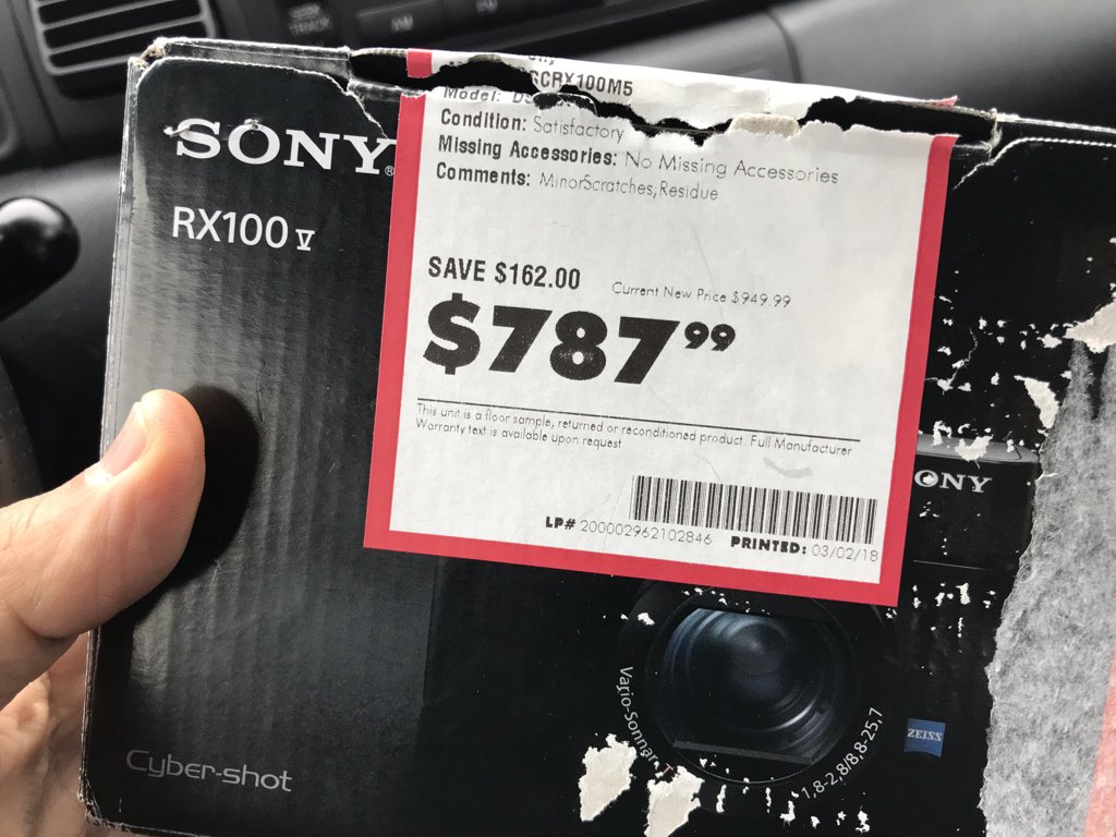 Jorge Quinteros on X: Literally just lucked out in getting a mint  condition open box Sony RX100 V at BestBuy! Been wanting to get one for  those family outings where I don't