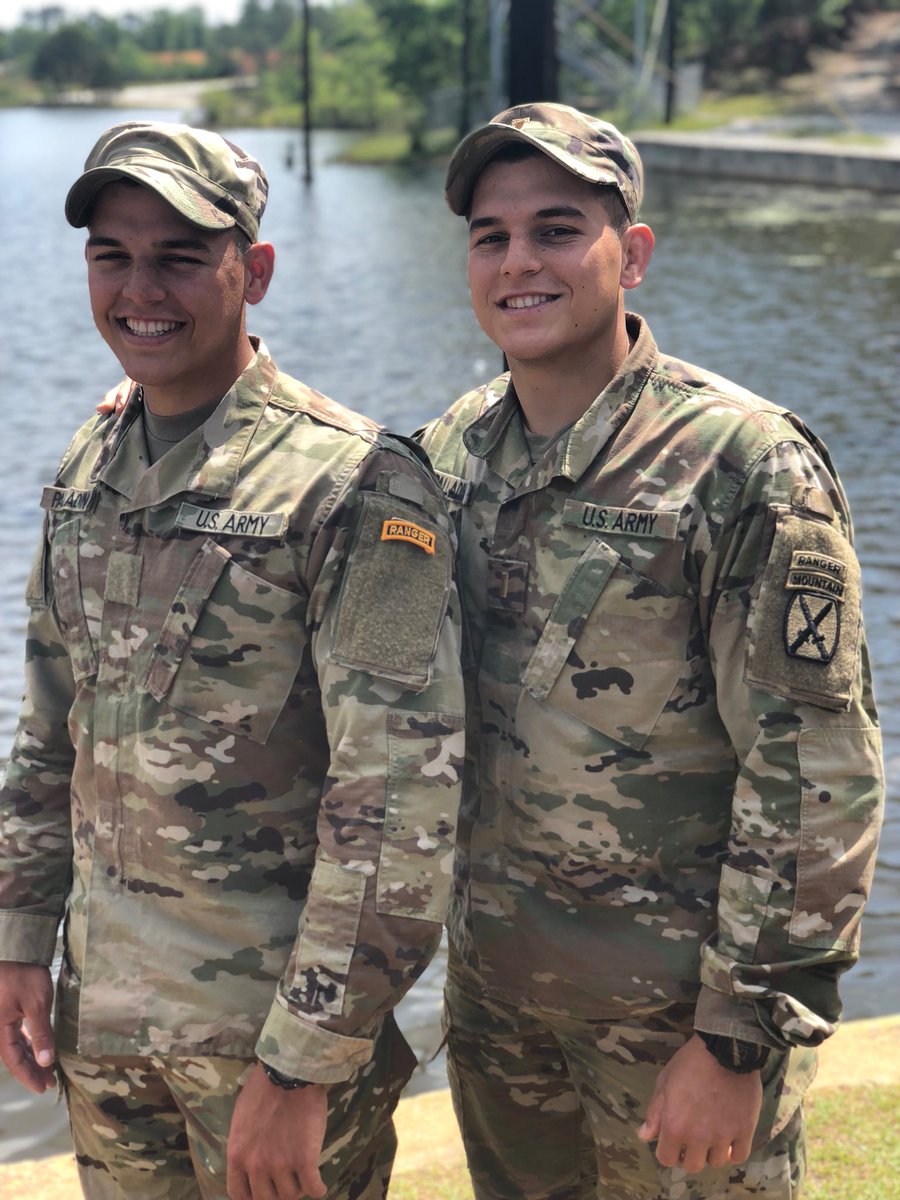 Matmpod's tweet image. .@orangefreddyg was in Vancouver all week so this week’s Ep is @dylanjpalladino interviewing his identical twin brothers about Army Ranger training. Identical twin army rangers. How is that not a romance novel!? They talked about some incredible stuff.
itunes.apple.com/us/podcast/mod…