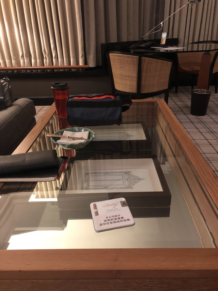 powerrcatt's tweet photo. Sweet suite upgrade. Not so big but decent size. Too small for family but works great for couples and business travelers( by that I mean solo). Bought two bottles of champagne from airport duty free and Davidoff exqusitos. Saved some bucks? #grandhyatt #hyattlifetime #business https://t.co/d6ZJdtL5iY