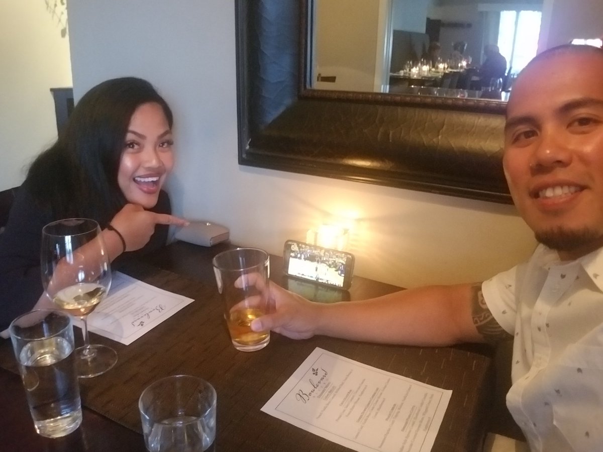 Haku and Wine tweet media