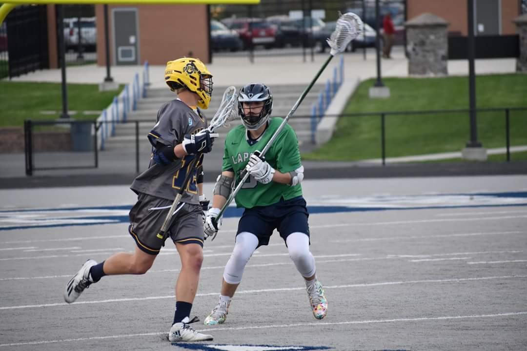 Blake Lesh @Blake17lesh wins honorable mention defense in his senior campaign.