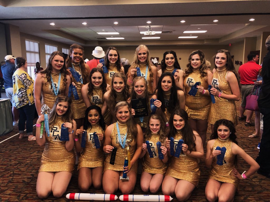 AshleyLee419's tweet photo. that’s a wrap on camp and what a week! we love UDA and of course...DANCE! 💙💙💙 https://t.co/dumFLWGqXN
