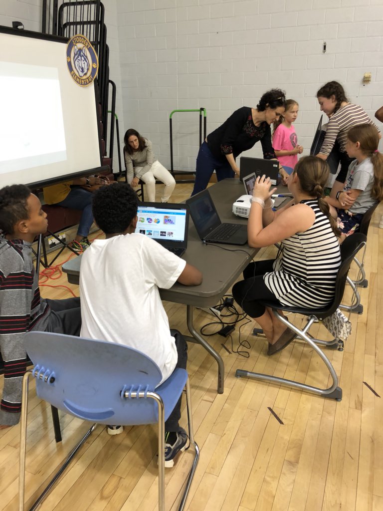 SemStoddert's tweet photo. Good times at the 1st Annual Schoolwide Enrichment Model Showcase @SEMinDCPS @DCSTEMNetwork @DCPSChancellor https://t.co/UusTk1NbnN