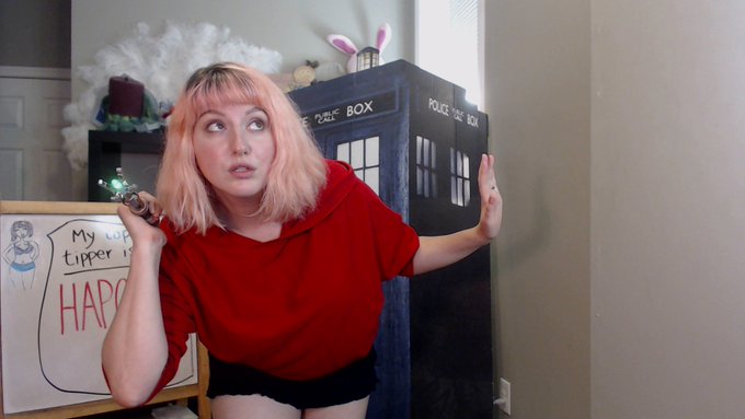 Ok guys, this is it! My last cam show! *deep breath* Let's enjoy each other's company and celebrate these