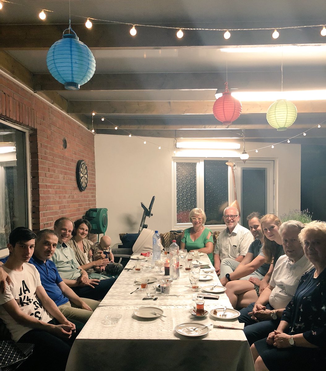 Kocakbahattin's tweet photo. #Ramadan is ook ontmoeten&amp;dialogeren, genieten van lekker eten,... 
Vandaag hebben we dat ten huize Kocak gedaan met de leden van de denktank LOGIA, samen met hun partners. Bedankt Eric, Hennie, Aglaja, Martijn, Jos, Anne, Ellen en Hans. @IftarBe #iftarmee https://t.co/SaG7rEamsA