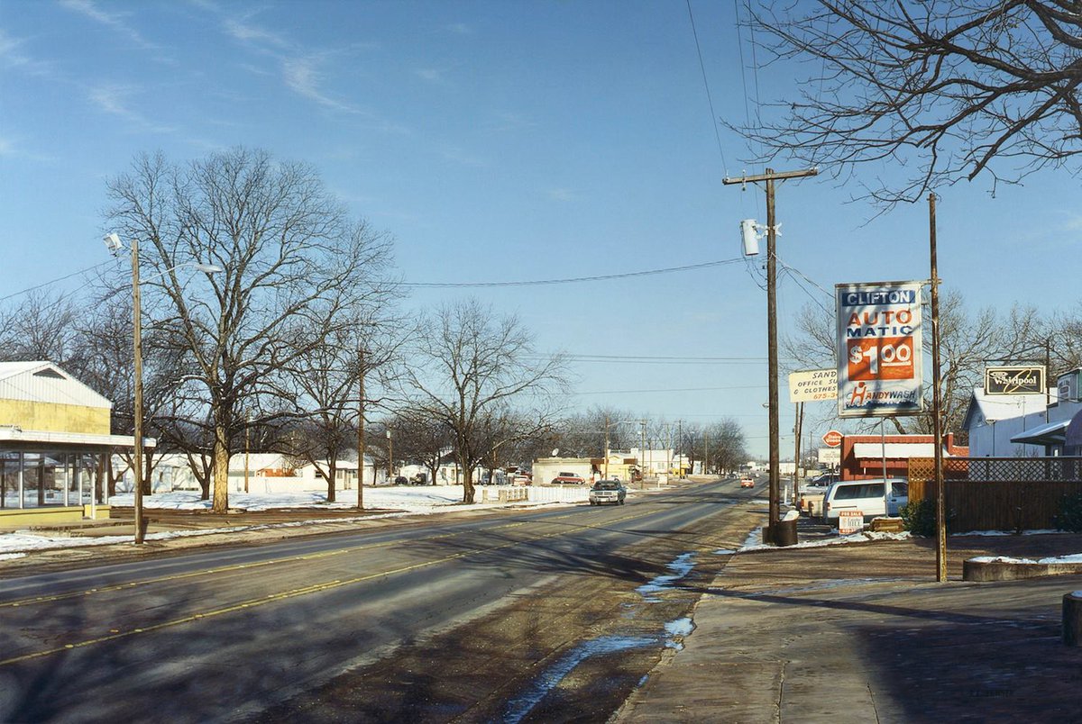 RodPenner's tweet image. Clifton Automatic / Clifton, TX, 1998, Acrylic on canvas, 32 x 48 in.
@nytimes Blood Will Tell, Part 2 
nytimes.com/interactive/20…