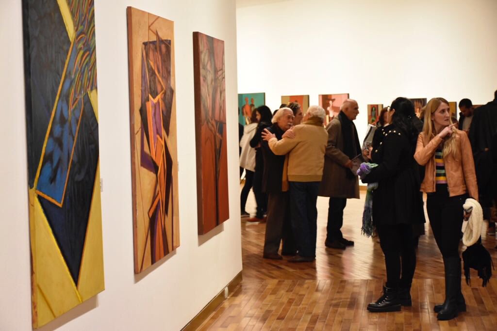 AgCbaCultura's tweet photo. El @MuseoCaraffa abrió sus puertas a 8 nuevas muestras, entre las que se destacan las de Eduardo Giusano, Marta Minujin y su #GaleriaBlanda, y #JHC de Julio Chávez ¡Todos invitados! https://t.co/07XDKb05jV
