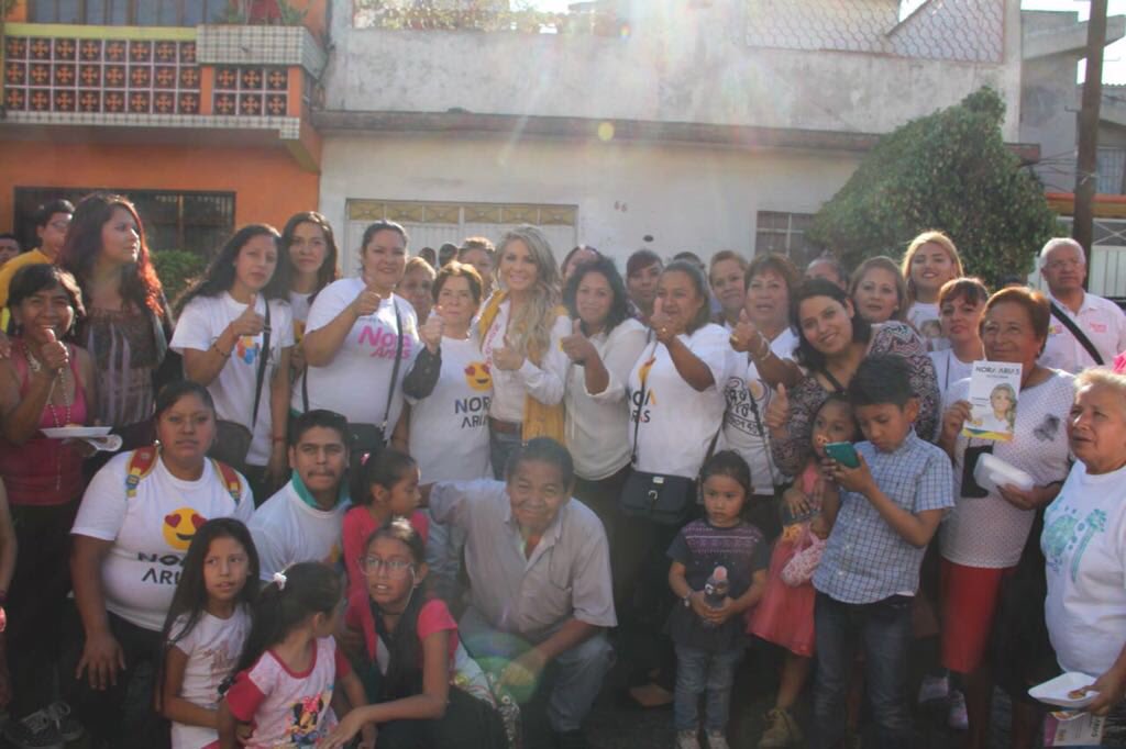 AriasNora's tweet photo. Agradezco  la recepción de mis vecin@s en la Colonia San José de la Escalera. Para mí es importante escucharte, porque tu voz es y será mi prioridad al frente de la alcaldía de  #GAM
#PorqueCuidaremosDeTiYDeTusHijos https://t.co/kVpUSZr4Jo