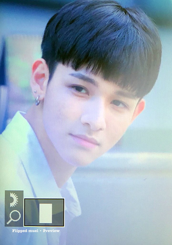 Flippedmuel's tweet photo. 180601  뮤뱅 출근

#사무엘 #Samuel
#TEENAGER #틴에이저
@bravepunch0117 https://t.co/vqtT2FCSEC