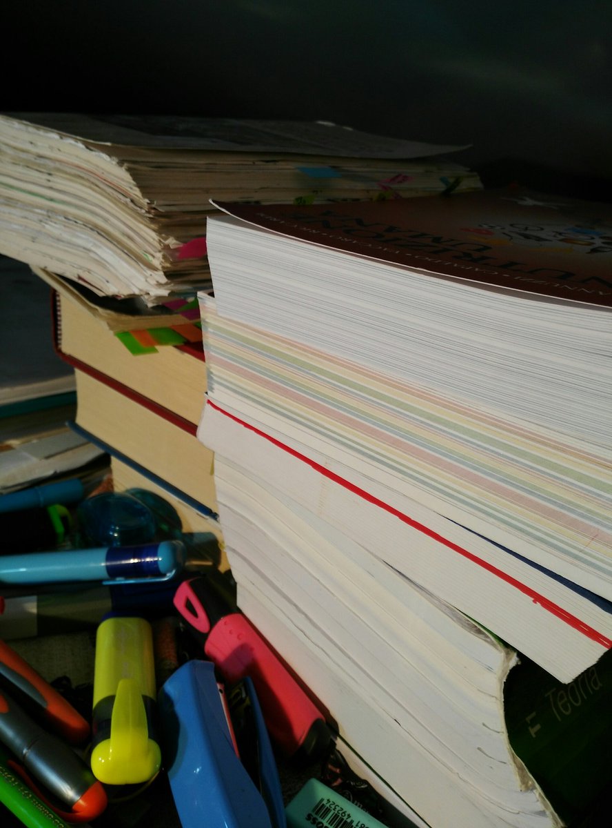 MatteoSCORPIO78's tweet image. "I have a lot to study this night."(Matteo)📚📝 #RefresherCourses #Studying #books #LateNight #INeedSomeCoffee #VeryBusy #ButThinkingAboutYouElizabethToMakeMeFeelBetter