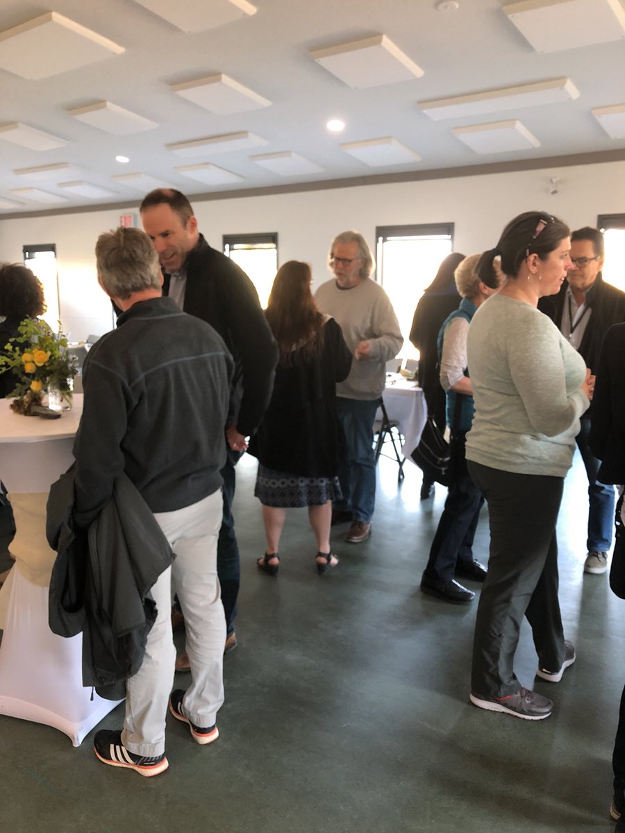 CES_SCE_Conf's tweet photo. Finished Day 1 if #EvalC2018 #NWTEval2018 and now a relaxing evening social at the #Yellowknife Ski Club. Party like an #evaluator! https://t.co/9eogTLl2Ks