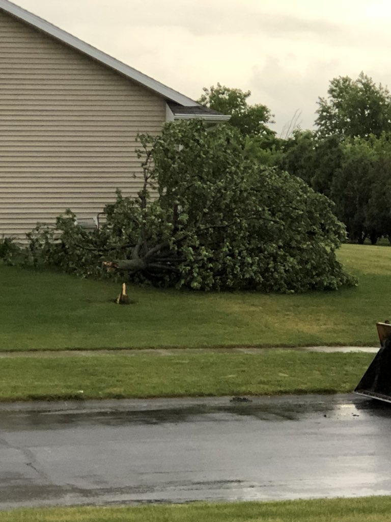 Kent Brown On Twitter Had More Than A Slight Breeze Blow Through