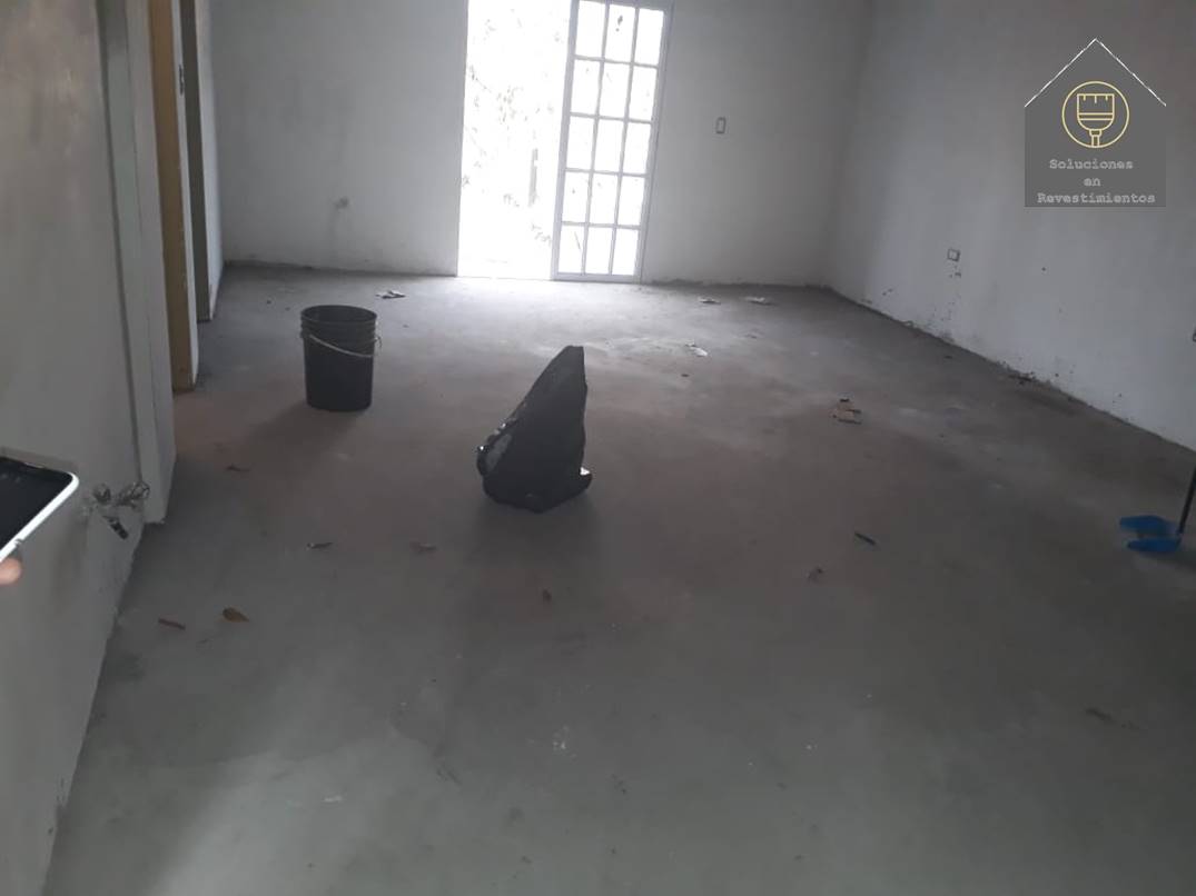 MicrocementosLF's tweet photo. Trabajo en Proceso de la mano de Soluciones en Revestimientos L&amp;F
 Microcemento en Piso
 Lugar: San Justo
+54 1134991276 https://t.co/Eb1HXDLaWF