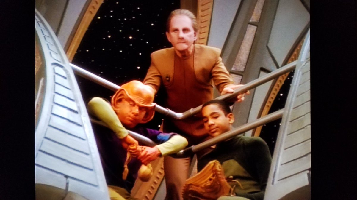 KnightsofRhen's tweet photo. Constable Odo: Mall Cop

@MissionLogPod #StarTrek #DS9 https://t.co/0qNXUtQcTa