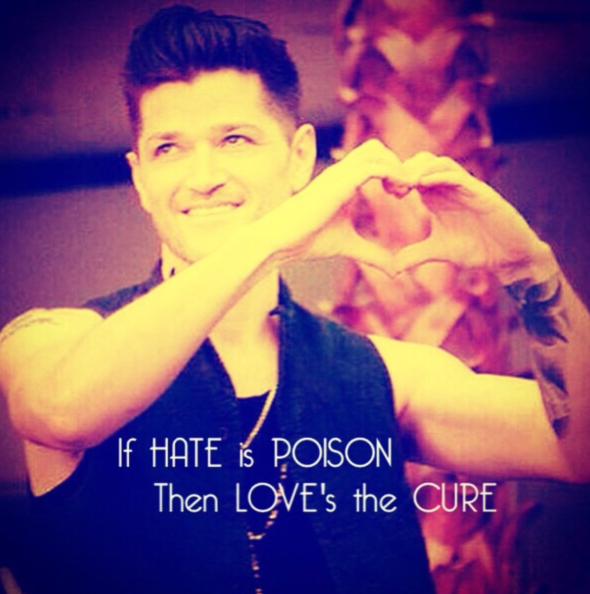 thescriptrisa's tweet image. #ThScriptFamily , remember that, if hate is poison then love&apos;s the cure. ❤️

Have a blissful day eveyone! 💕 @thescript @TheScript_Danny