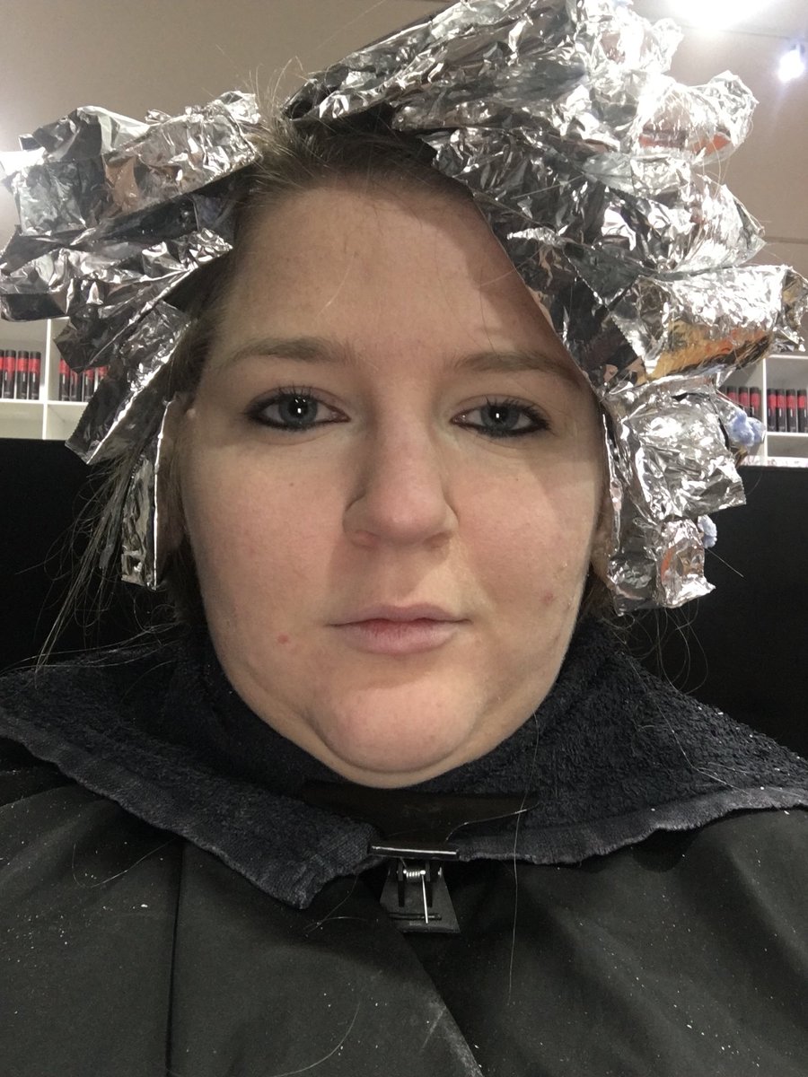Tashiiee01's tweet image. They can’t read my mind!! #tinhead #foils #ombre