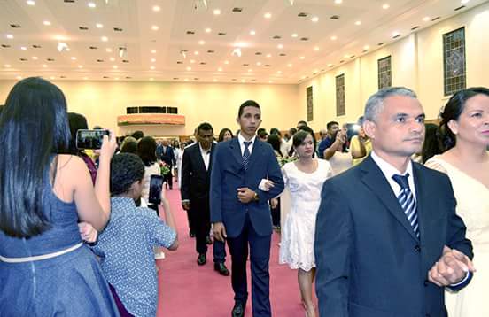 IurdAlagoas's tweet photo. https://t.co/VWHzOYQ4Vo
 
William e Edilene realizaram hoje o sonho de se casarem, mas para chegar até esse dia, ambos tiveram que passar por muitas situações complicadas. 
  Hoje realisaram o sonho de se casar e construir uma família feliz. https://t.co/rE30HIlUsg