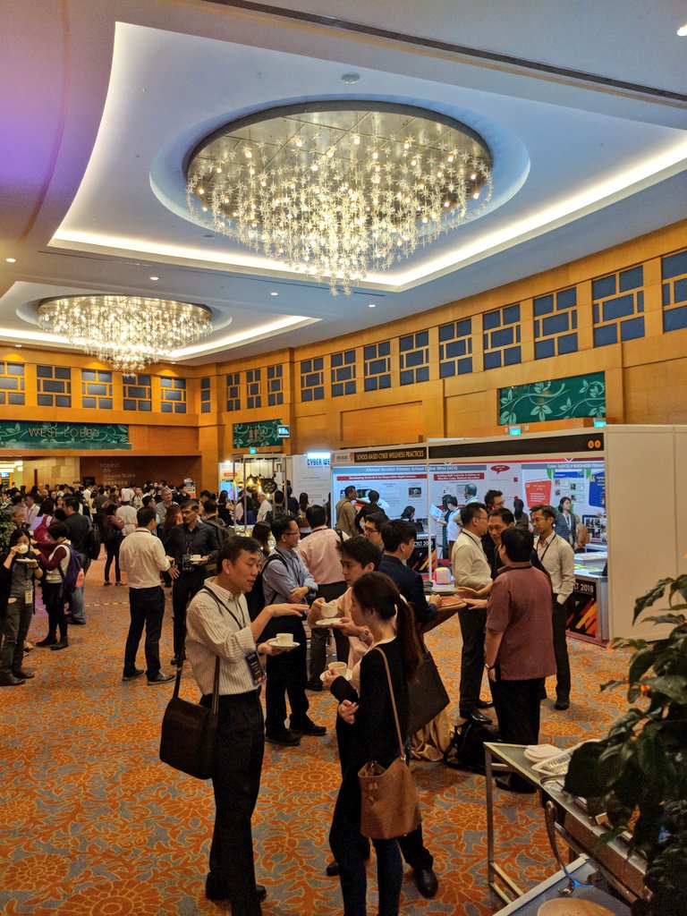 iCTLT18's tweet image. Good morning to all at #ictlt18! Have a hearty breakfast and start Day 2 of the Main Conference! Have fun learning! #ictlt2018 #edtech #edsg