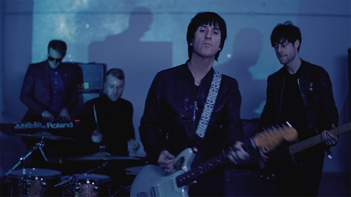 Under_Radar_Mag's tweet photo. Johnny Marr (@Johnny_Marr) has shared a video for "Walk Into the Sea," a new song from his from his forthcoming solo album, "Call the Comet." #JohnnyMarr #WalkIntoTheSea #CallTheComet #TheSmiths #MusicVideo #NewTrack #NewSong #UnderTheRadar https://t.co/DPezfozCA3 https://t.co/DG68oa3xYi