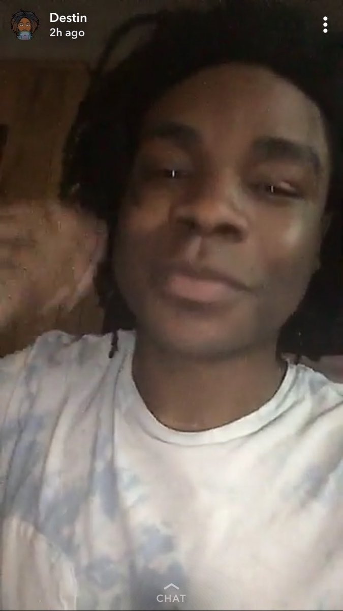 Y’all pray for my boy <a href="/KinGSimmons23/">完美的</a> nothings wrong with him he just looks like he could star in Orange is the New Black