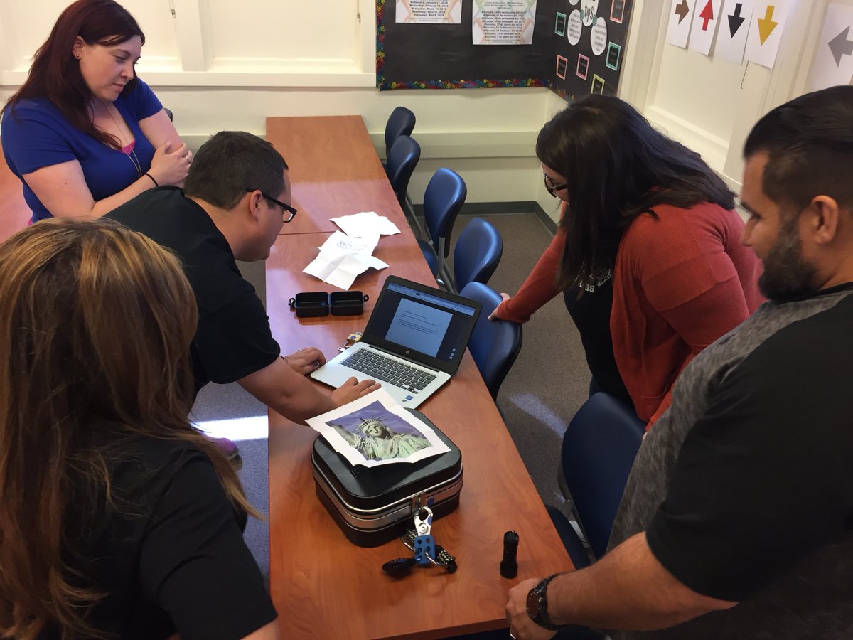 BoeschTeach's tweet photo. Great job #techTAC you broke out! @breakoutEDU #TeamBCSD @Tech_Buddha https://t.co/fRs2Vb7fYT