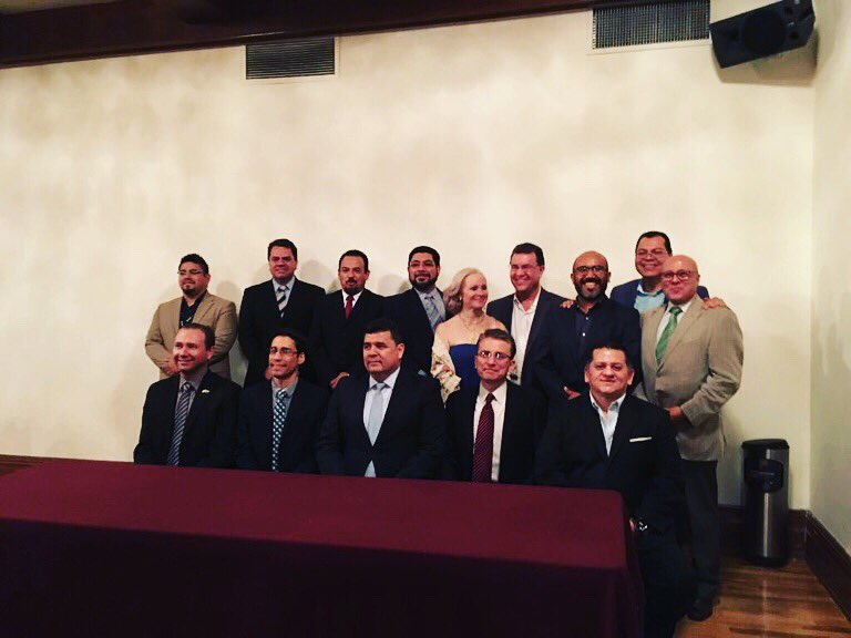 ChihuahuaIT's tweet photo. Representando al Chihuahua IT Clúster en la toma de protesta de la nueva mesa directiva 2018-20 del COPI. #citc #copi #chihuahua #HechoenCUU #tecnologiasdelainformacion #informationtechnology #vallestisca https://t.co/mafwmophgA