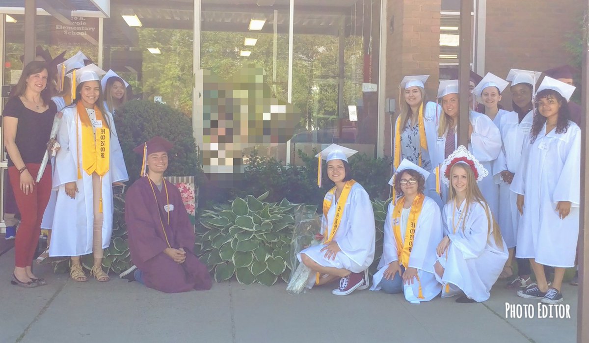 whsnovanews's tweet photo. Members of our Class of 2018, alumni of Leo Savoie Elementary, prior to their Senior Walk today! Thank to Mrs. Renaud in Guidance for planning the event and sharing the photos &amp; Principal Corderre, students, and staff! @SavoieEagles  @wednovans @WHSNovans @WeAreWACTC https://t.co/bj93BY9vld