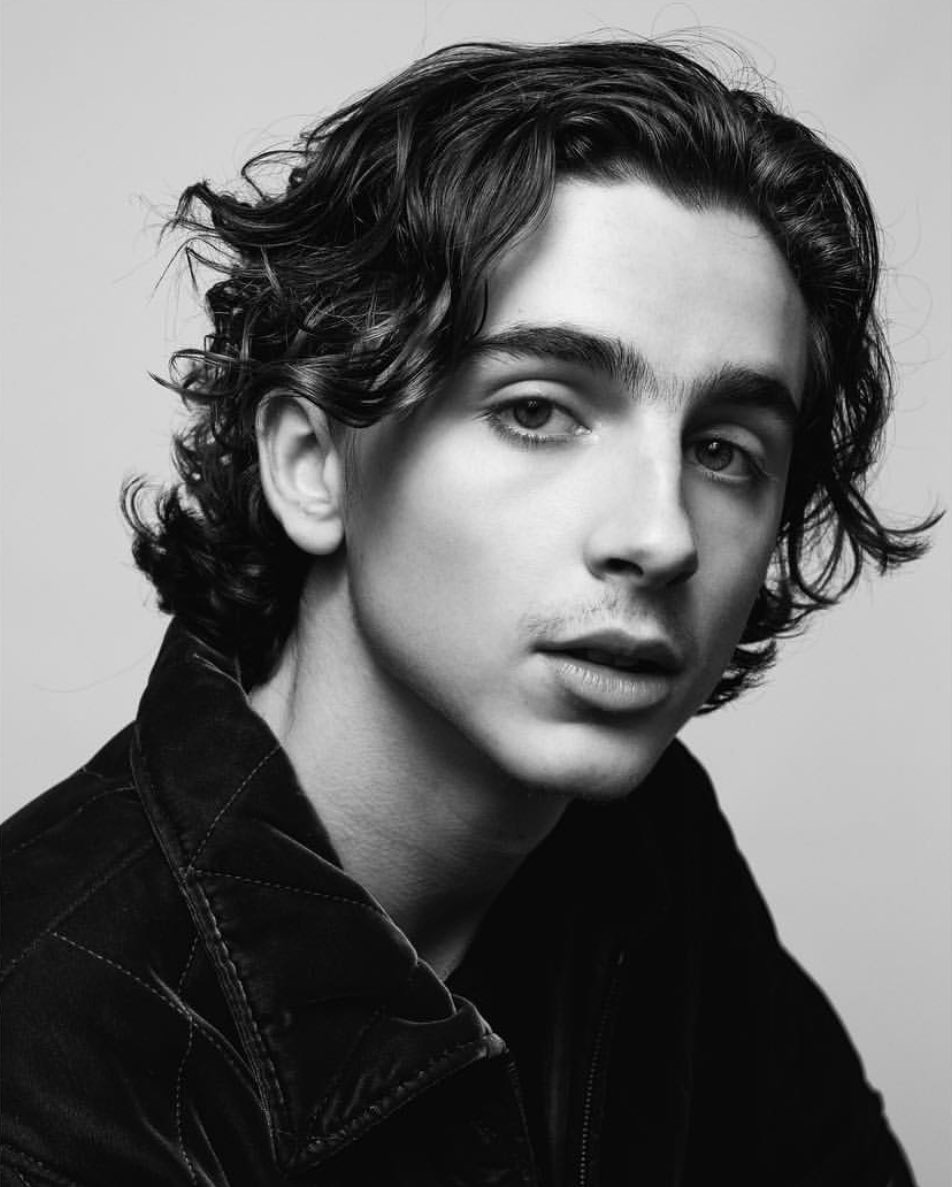 timotheearchive's tweet photo. Timothée photographed by Ryan P. Fluger, 2017. https://t.co/41gsD1DRlf