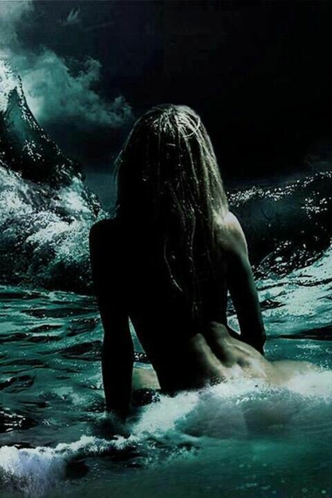 DarkLyalSoul's tweet photo. #WitchesOfSea #IntensePower 🌊💥⚡🌊🔯😈 https://t.co/512YI7N50c