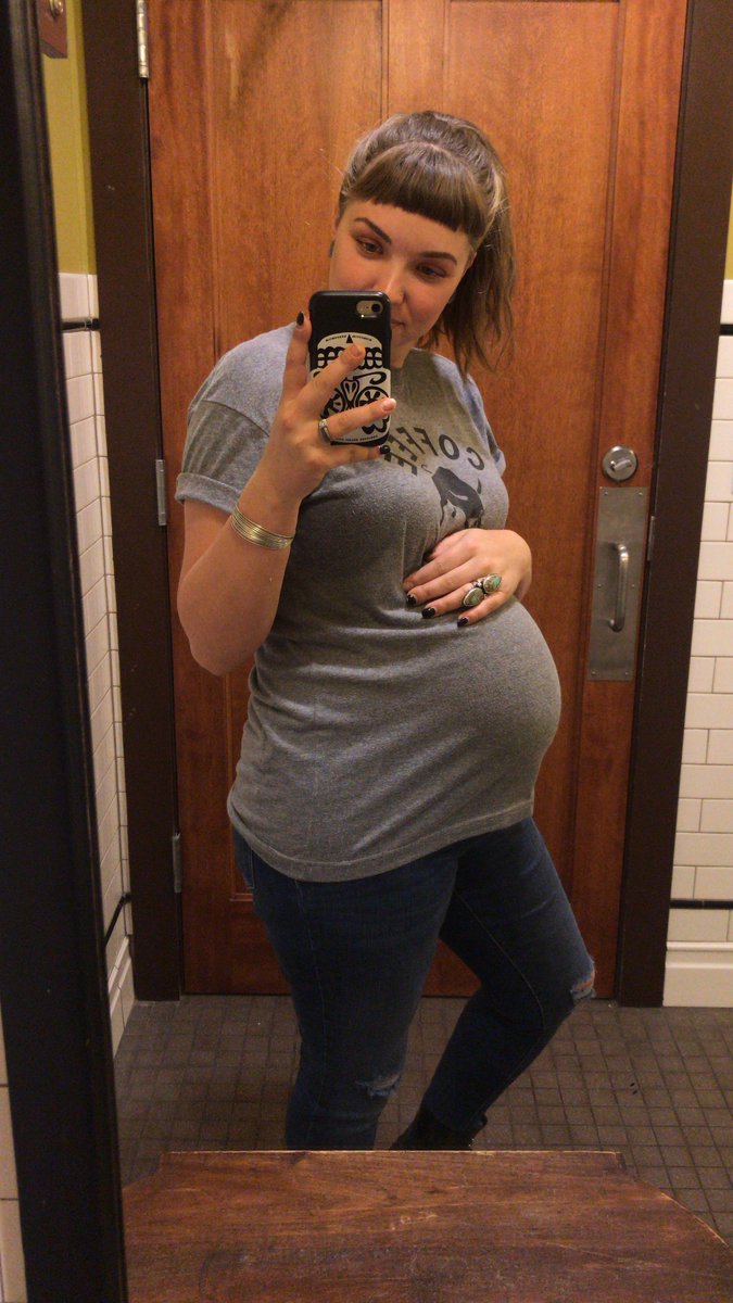 lovejealousone's tweet photo. I’m never on Twitter anymore, but here’s a lil life update: https://t.co/524VZKlmyW