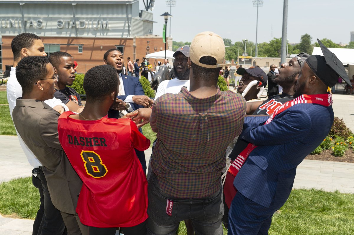 TheHotLZNupes's tweet image. #KappaGraduation ♦️👌🏿🤝💎🔥 #NupeTwitter #KappaTwitter