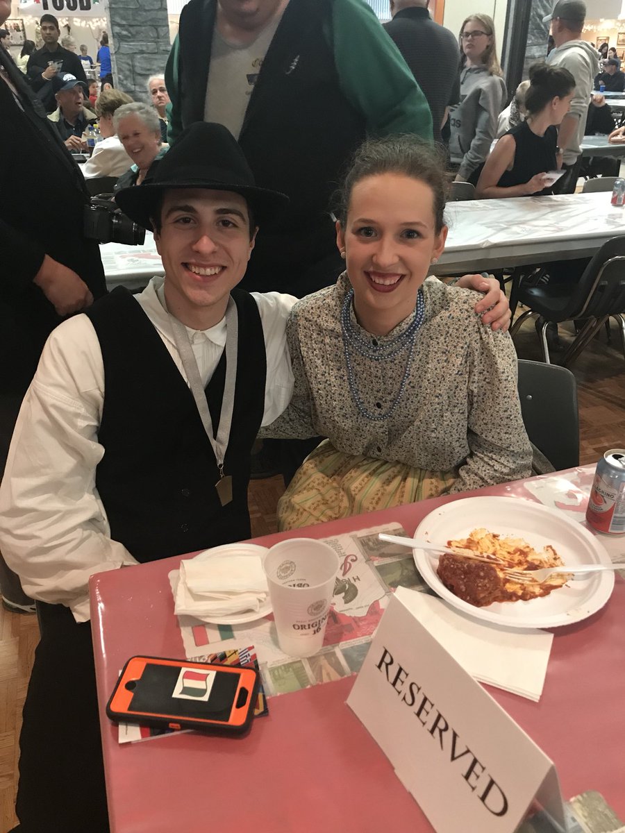 ItalianClub2017's tweet photo. Thank you to the Hungarian Ambassadors for stopping by to enjoy some supper and entertainment! Make sure to stop by the Hungarian Pavilion this weekend, they have wonderful entertainment every hour! #ItalianPavilionYQR #mosaicyqr https://t.co/GlwLR01JYm