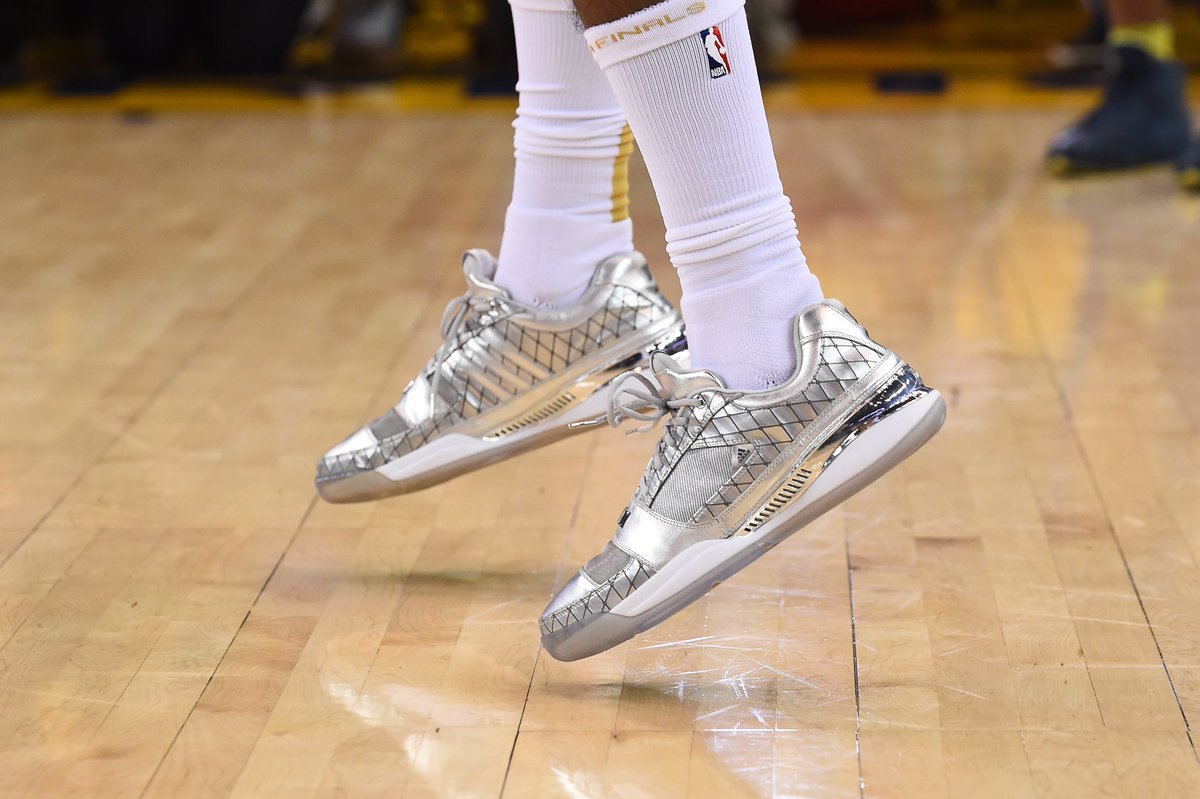 adidas ts lightswitch