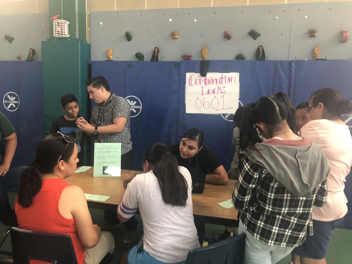 DOASouthSanISD's tweet image. ETH hosts Middle School Transition Night for our 5th grade families. Thanks Krueger MS @PRINCIPALRUBIO &amp;amp; Garner MS for joining in &amp;amp; answering questions for our community. #schedules #combinationlocks #transitions #counselorcorner #games #synergy #sharpenthesaw #firstthingsfirst