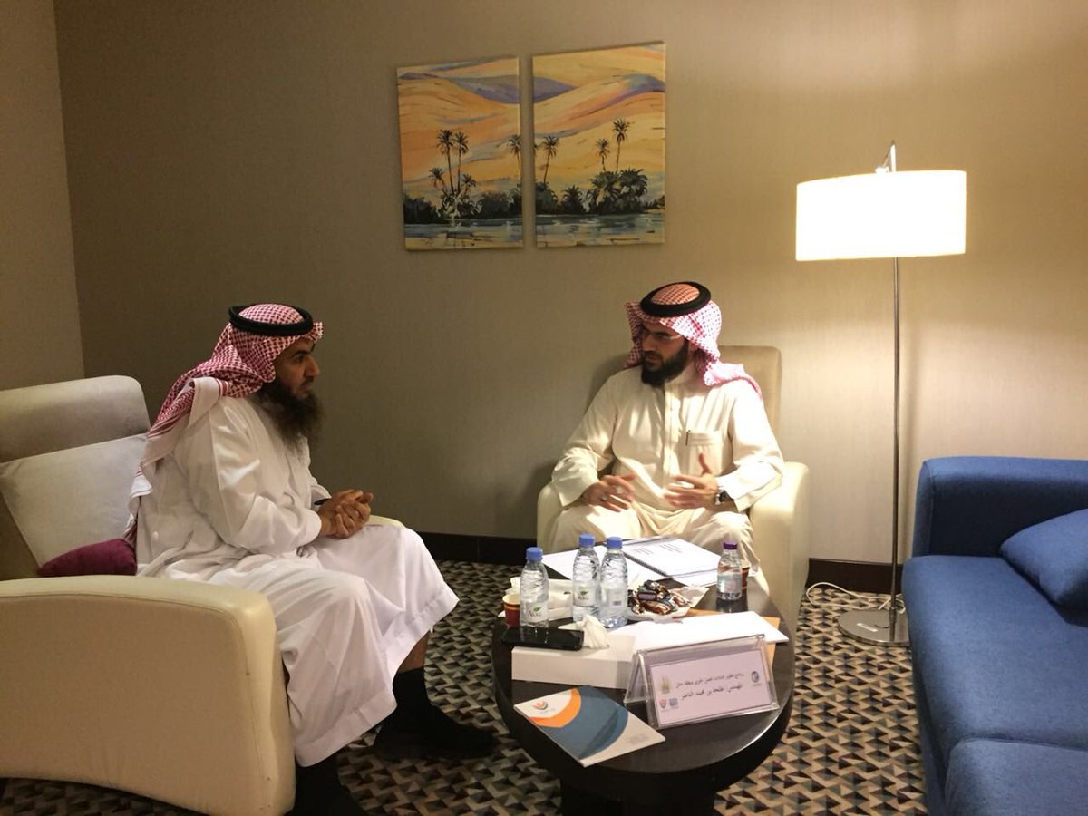 rowad_q's tweet photo. برعاية كريمة من مؤسسة #أوقاف_الضحيان انتهى مركز #رواد_القيادة من الجلسات الاستشارية الفردية لـ 50 قيادي مشارك في العمل الخيري بمنطقة #حائل . 
وتعتبر هذه المرحلة "المرحلة الأولى " 
من مشروع #تأهيل_قيادات_حائل. https://t.co/uzoV8teNig