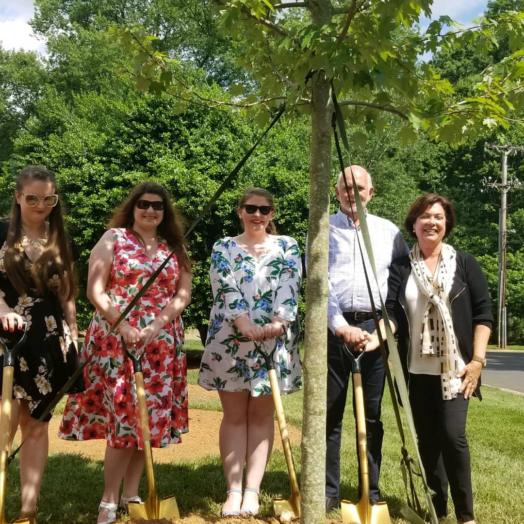 AtlanticMDIO's tweet photo. Highlights from today! Tree planting with Rotary International President-Elect Barry Rassin and the Welcome to Charlotte Reception! Great start for #RotaractTurns50 , and the best is yet to come! https://t.co/TJeRFeqjYJ
