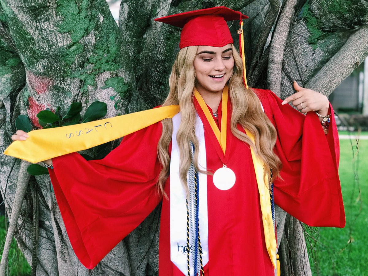 __cynb's tweet image. It’s been real ❤️💛❤️💛 #dbhsexperience