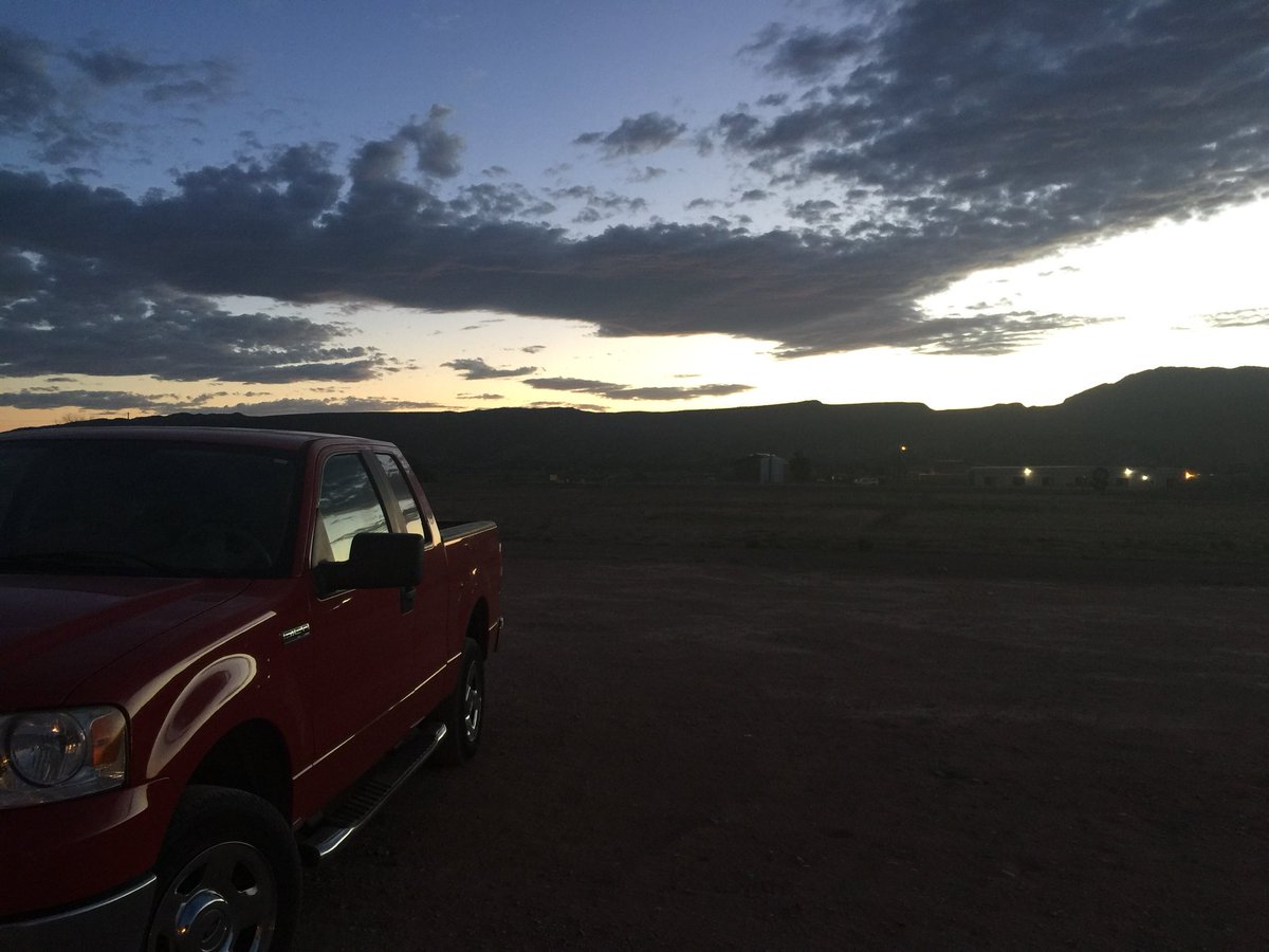 Doomsday3m's tweet photo. #MyEveningView #My #SteelHorse patiently waiting for me #FordCountry #BackInTheSaddle #FeelingGood #ChillTime #AlmostTheWeekend @polyunica1 @edguygz @unknown_meuknow @1carolinagirl @mtlkeith @nowayjeff @POsinIVY @LauraGilligan7 @Edmon188 @nearly_departed @Therockmemories \m/ https://t.co/K74EpPGiTk